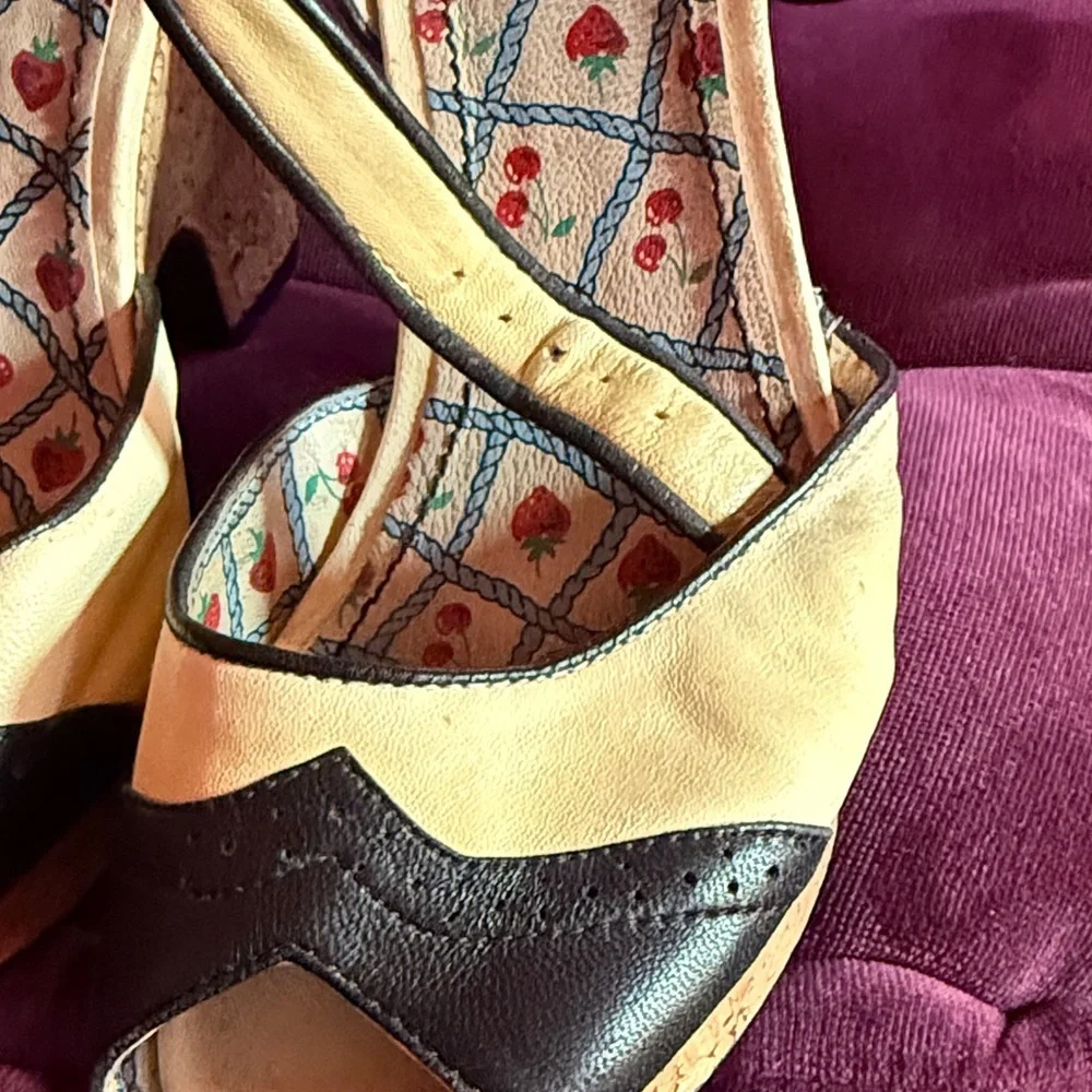 Miss L Fire shoes Elegant Black and Cream Wedge Sandals 9.5